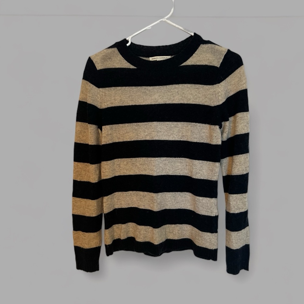 Cozy vintage sweater by Banana Republic